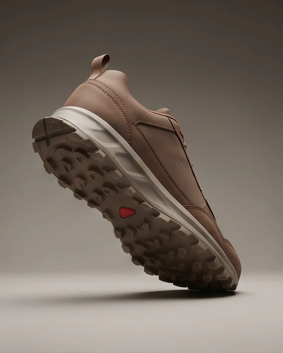 Darb Trail — Oiled nubuck on lugged rubber — View 4